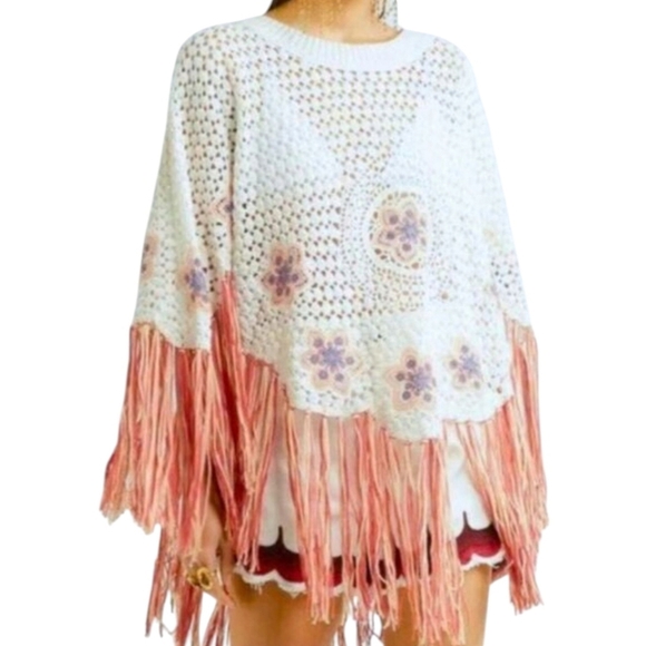 New Chloe Embroidered Crochet Poncho Swingy Fringe $1795 Size M - Picture 1 of 11